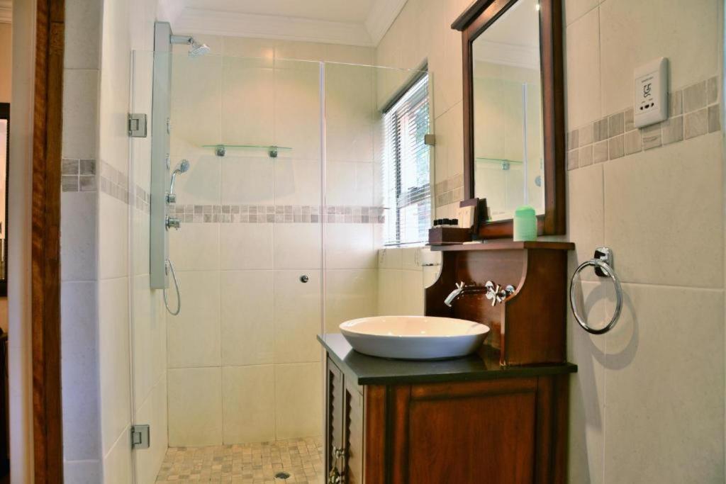 Stirling Manor Boutique Guest House ハートビーズポート エクステリア 写真